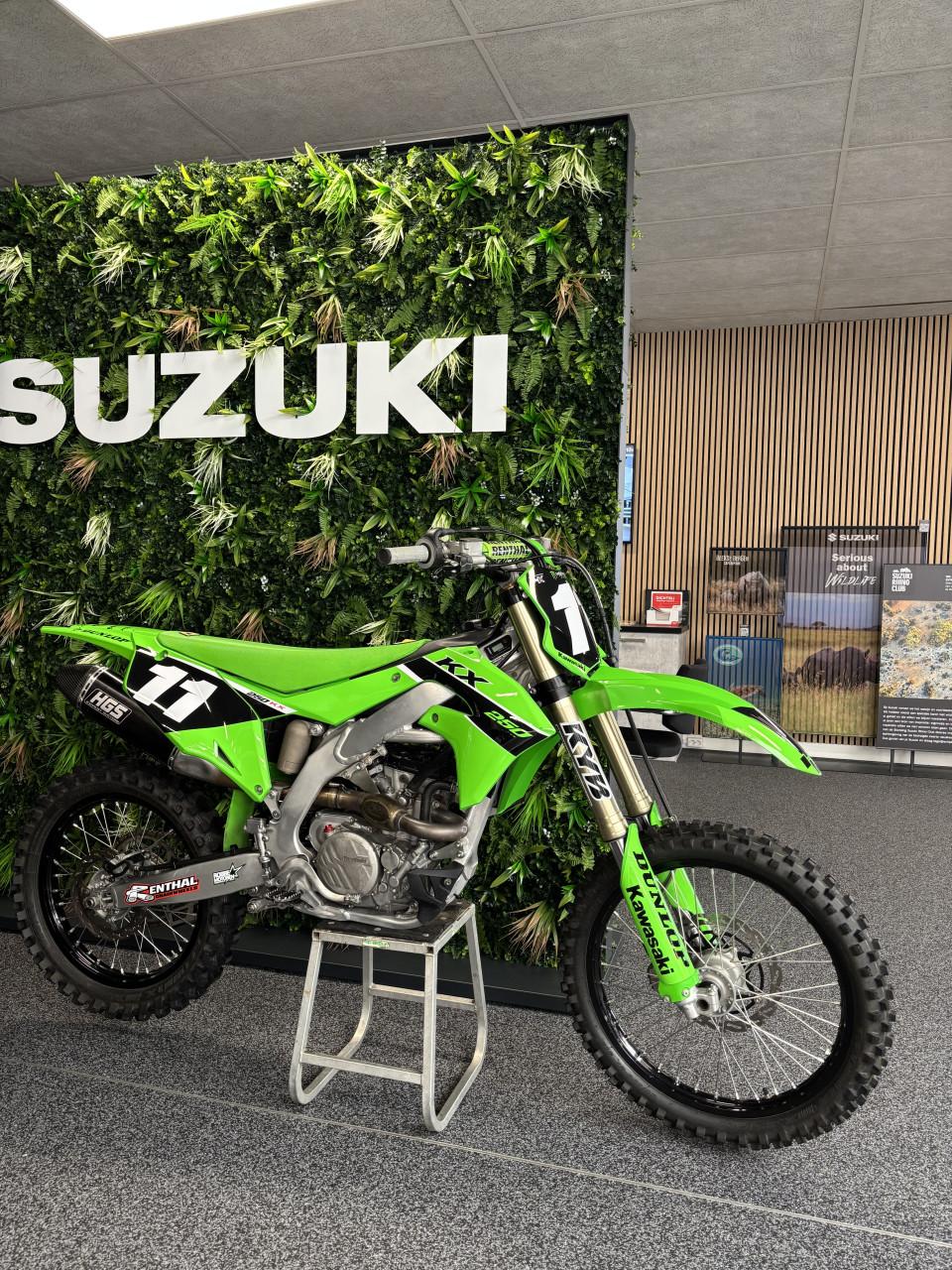 Kawasaki KX 250 (2023) 36 uur!