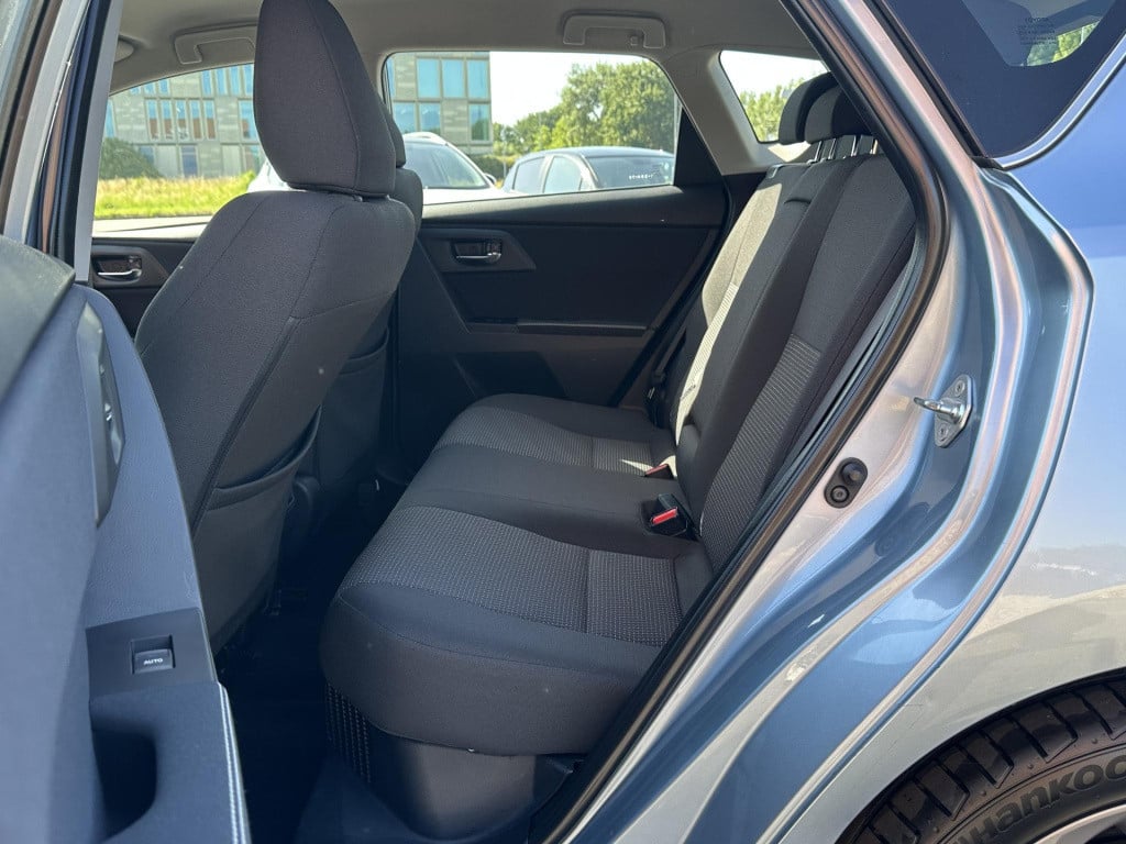 Toyota Auris 1.8 hybrid dynamic