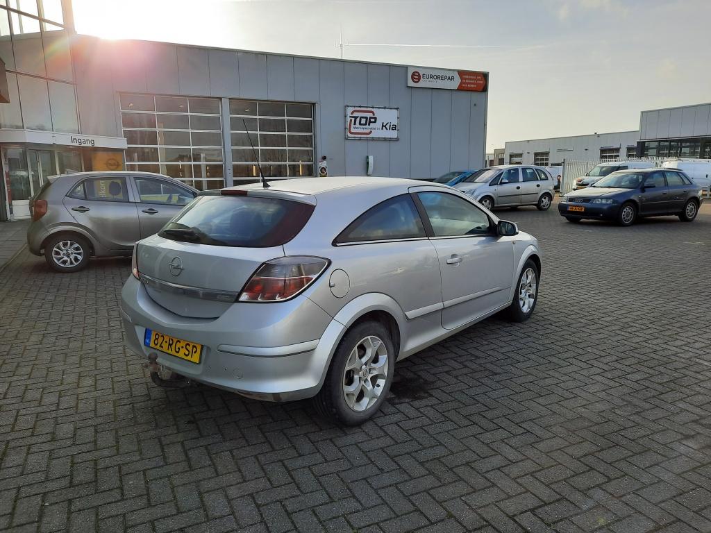 Opel Astra gtc 1.6 sport