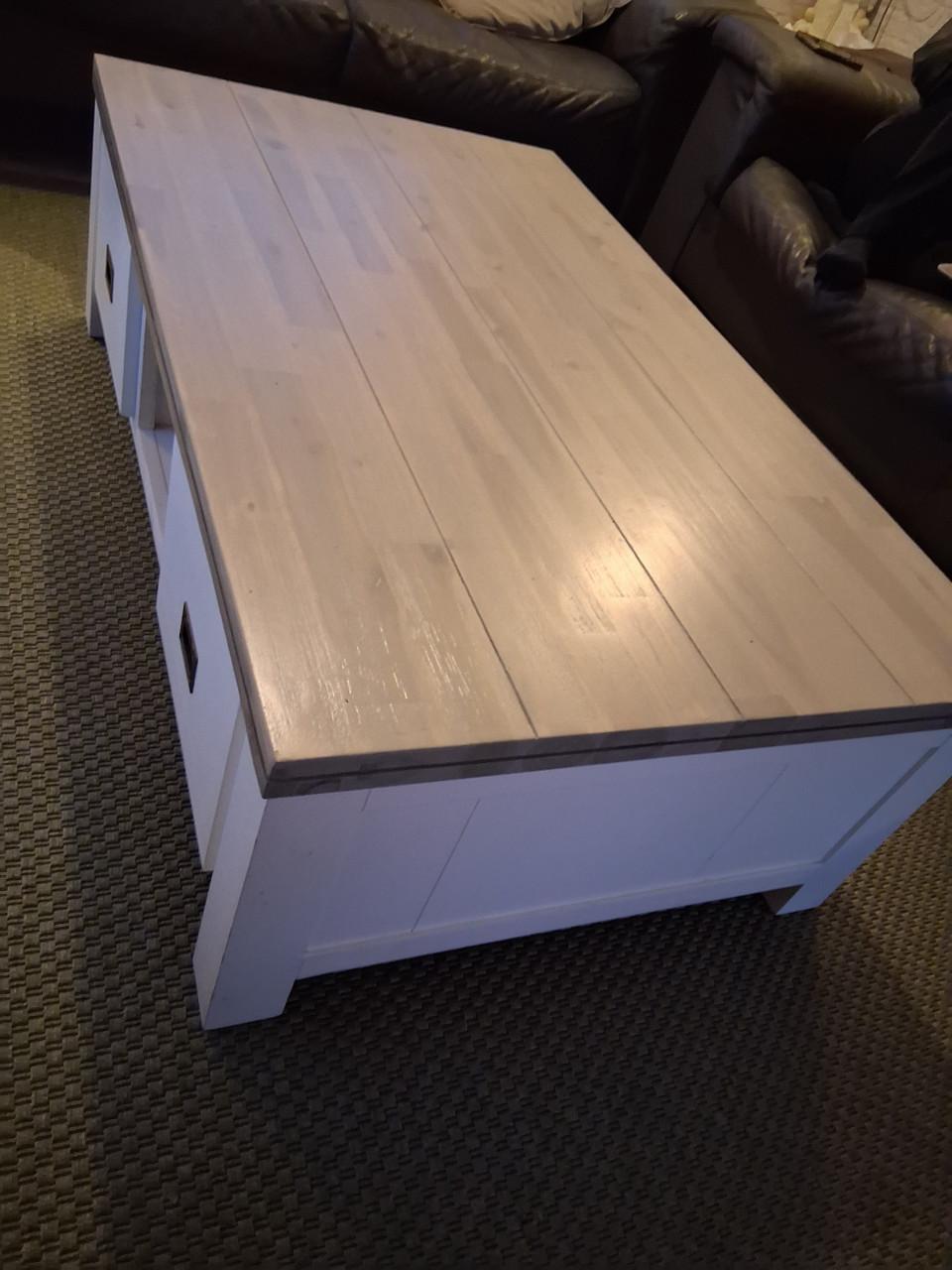 Salontafel met lades