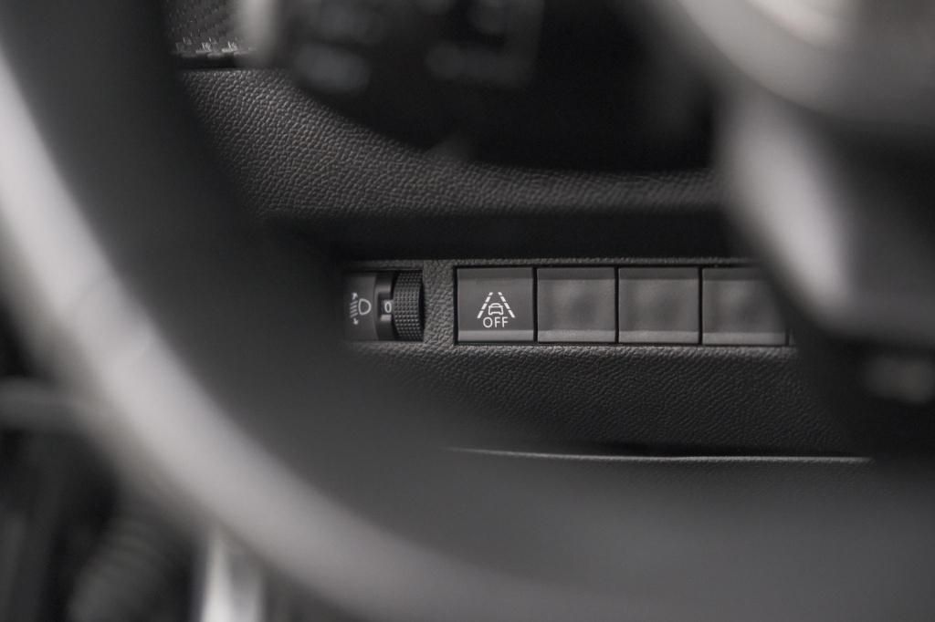 Peugeot 2008 puretech 130 blue lease allure | camera | navigatie | parkeers