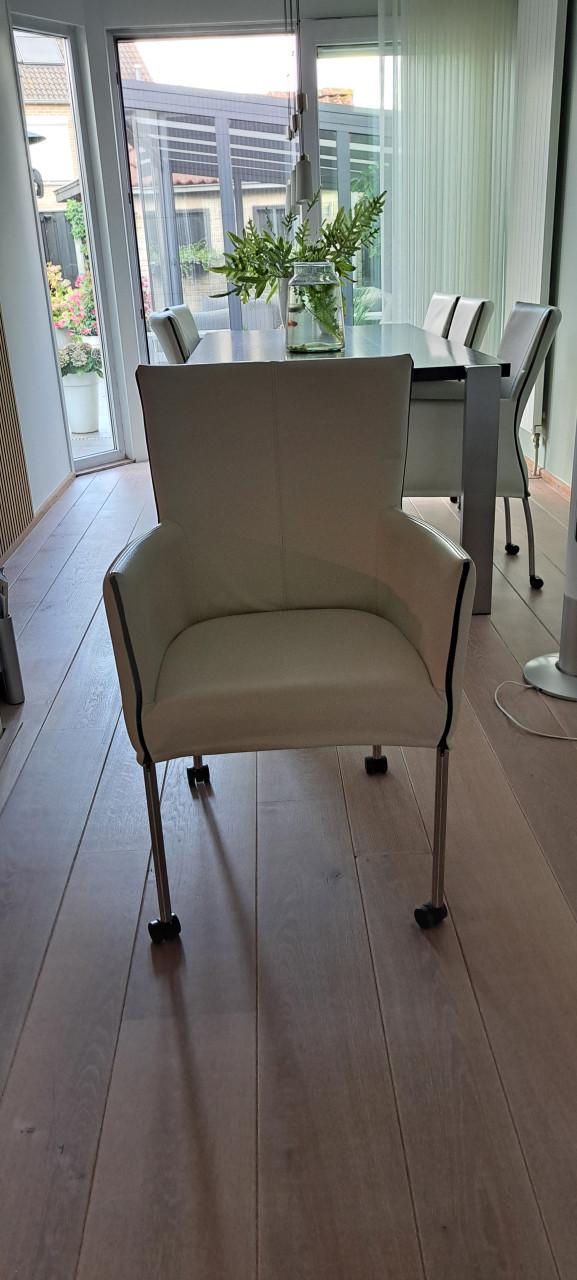 6 leren eetkamerstoelen te koop