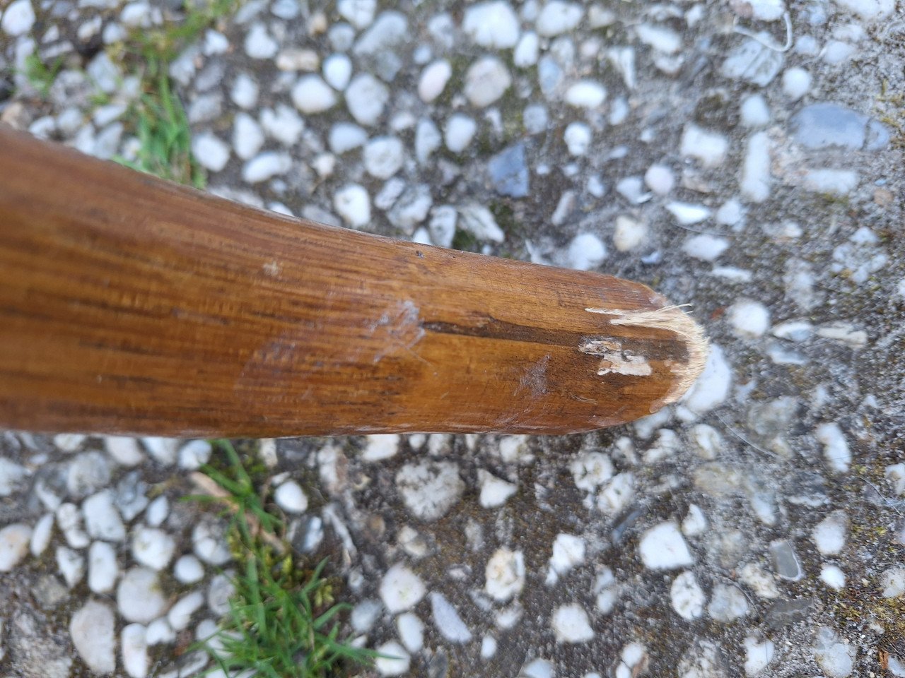 2 rotan tafeltjes