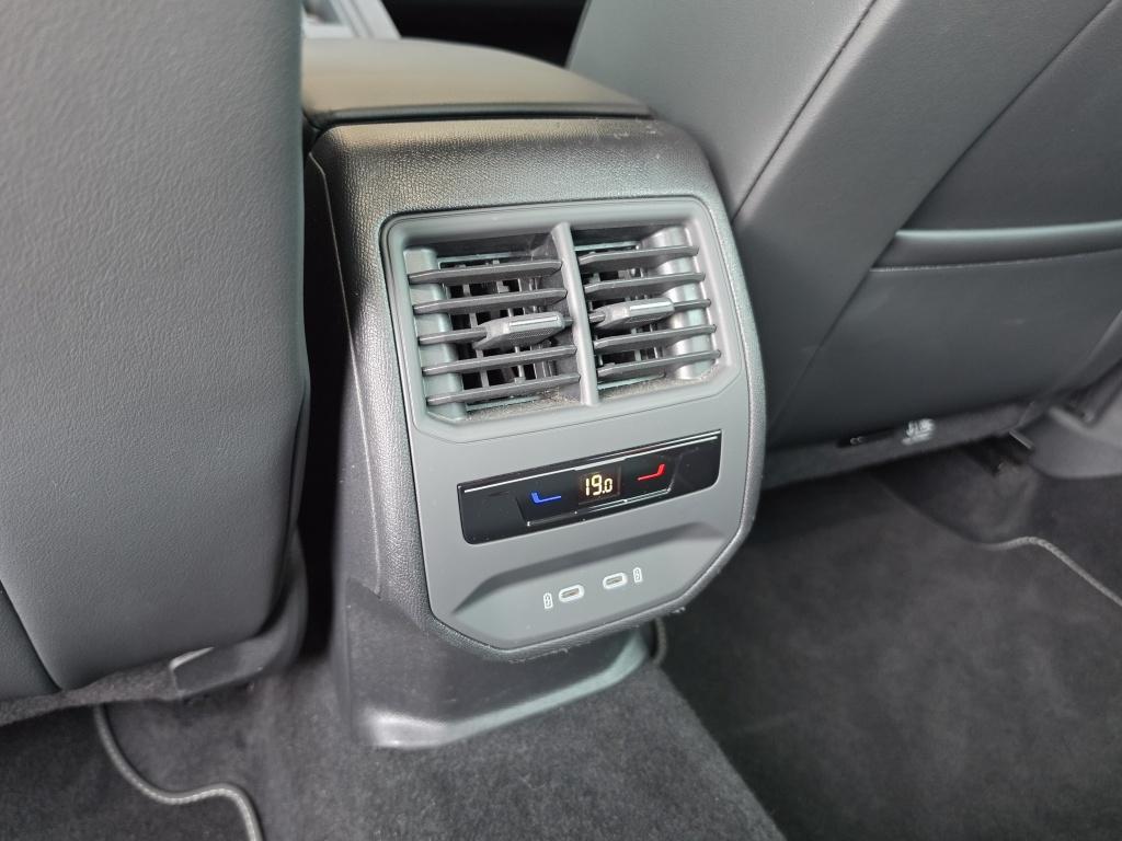Cupra Leon Sportstourer vz e-hybrid