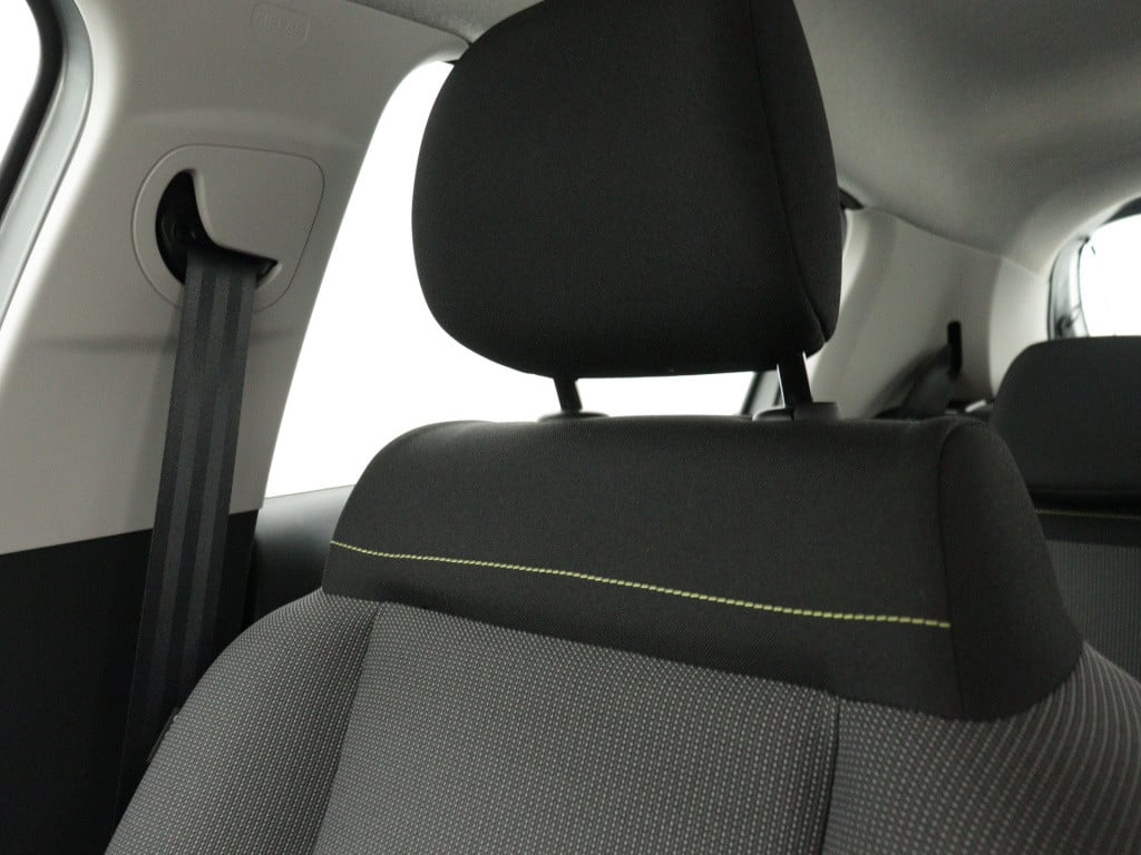 Citroen C3 82 pk feel | rijklaar | parkeersensoren rondom | apple carplay \