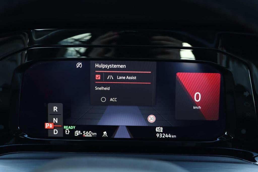 Volkswagen Golf 1.4 ehybrid style 204pk dsg6 | soh 89,2% |
