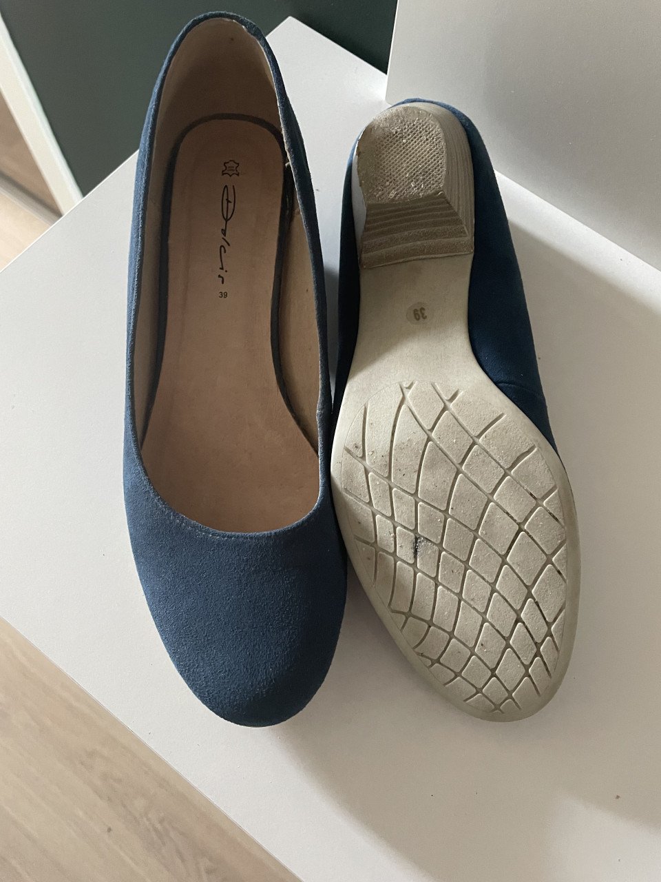 Nieuwe leren pumps maat 39.