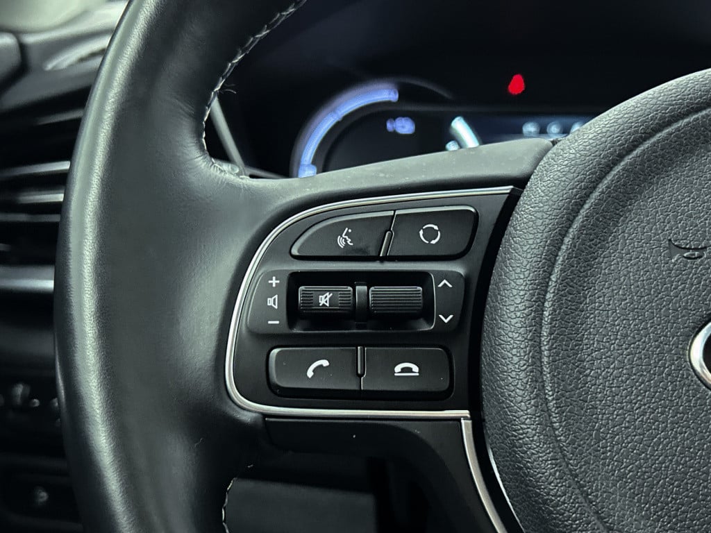 Kia E-niro executiveline 64 kwh | schuif-/kanteldak | 3-fase | jbl | stoelk