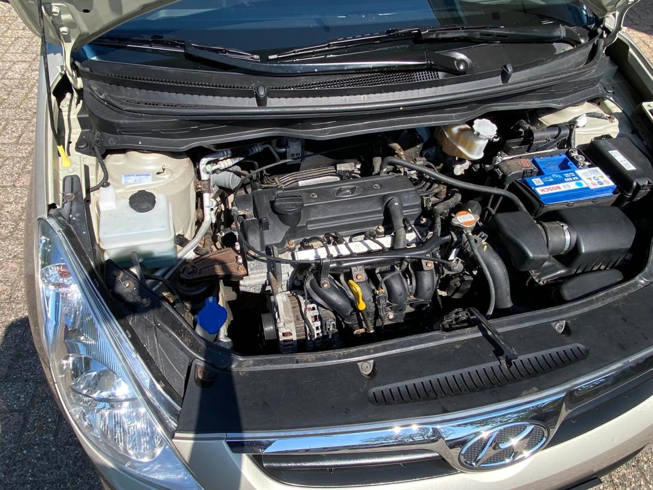🚗 Hyundai i20 1.2i i-Motion | 52.370km! | Trekhaak | Airco | apk +garantie