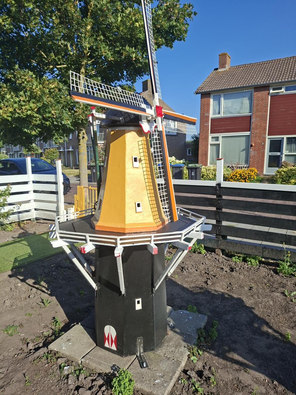 TUINMOLEN 2,20HOOG
