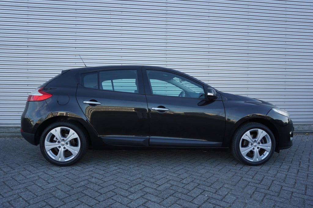 Renault Megane 1.6 sélection business sport airco / navi / cruise / elektr.