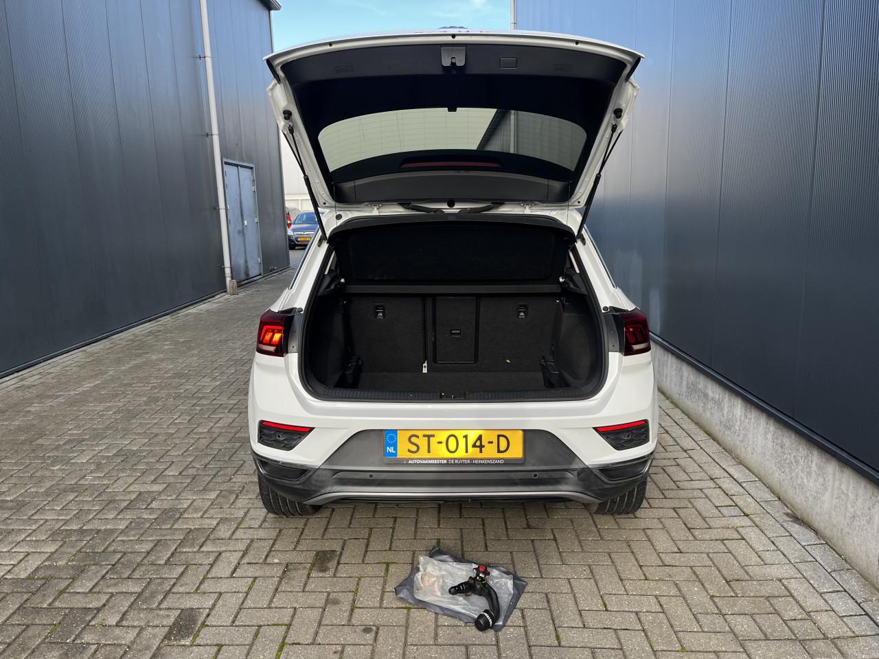 Volkswagen T-Roc 1.5 TSI Sport*NL- AUTO*DSG*TREKHAAK*
