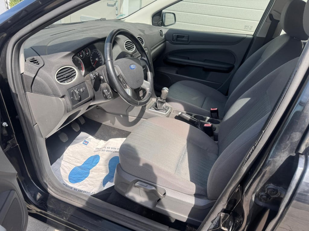 Ford Focus 1.6-16v champion/129.409 nap/apk vol jaar/airco/trekhaak