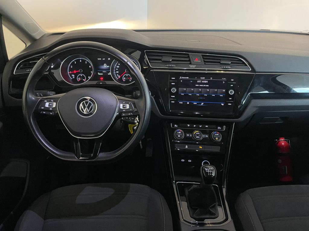 Volkswagen Touran 1.5 tsi highline