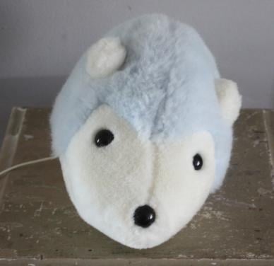 Knuffel egel met trekkoort muziek