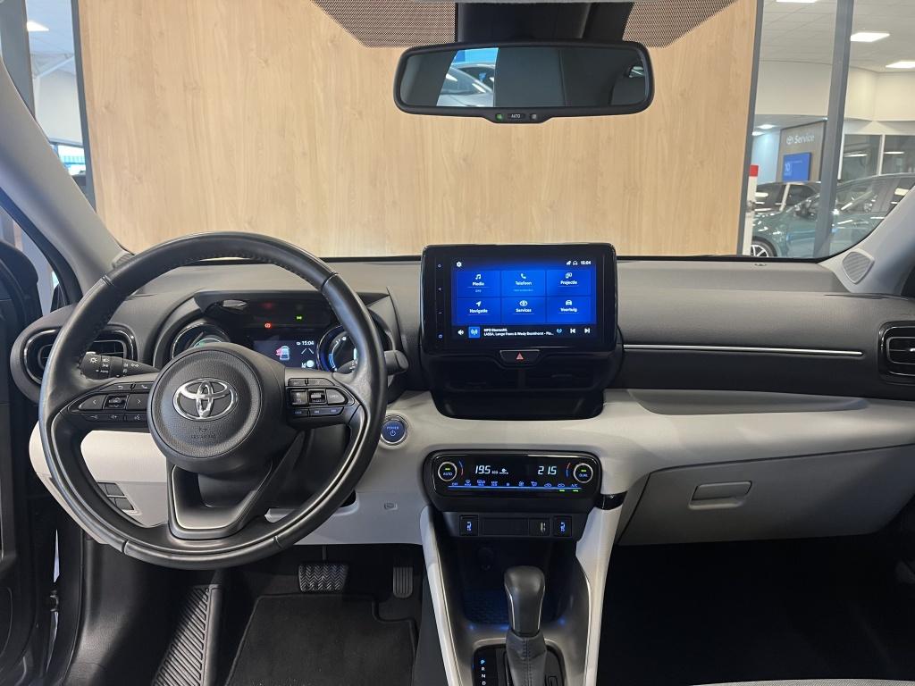 Toyota Yaris 1.5 hybrid executive