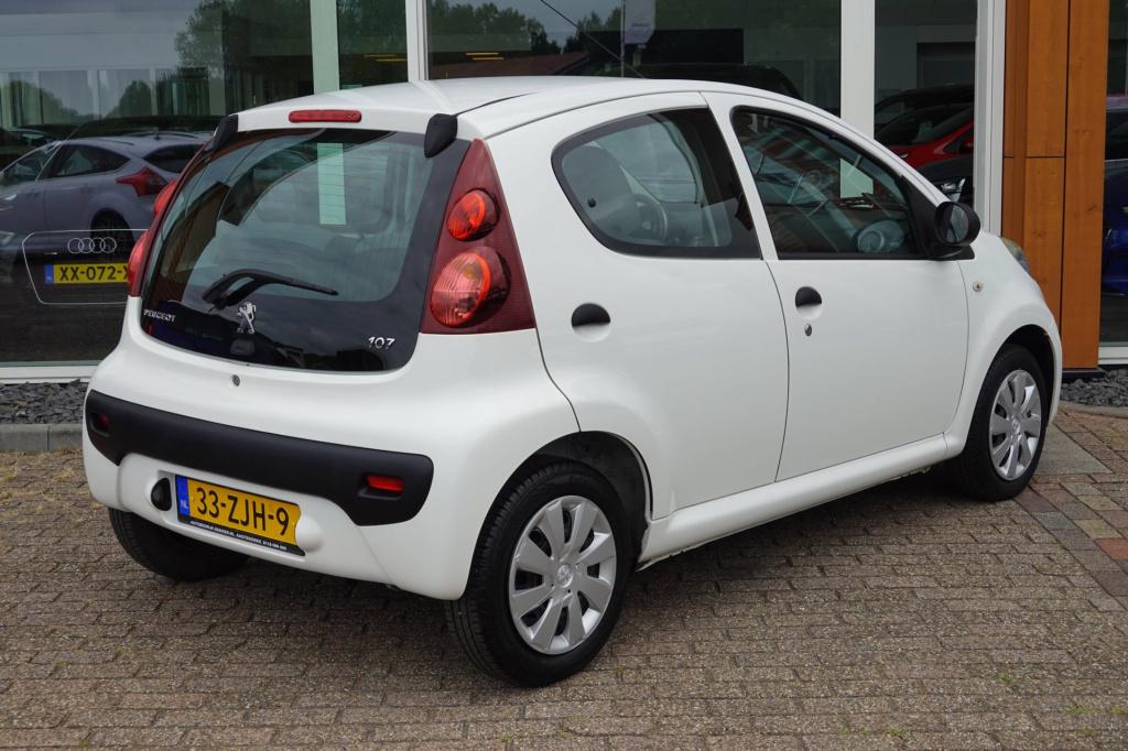 Peugeot 107 1.0 access accent