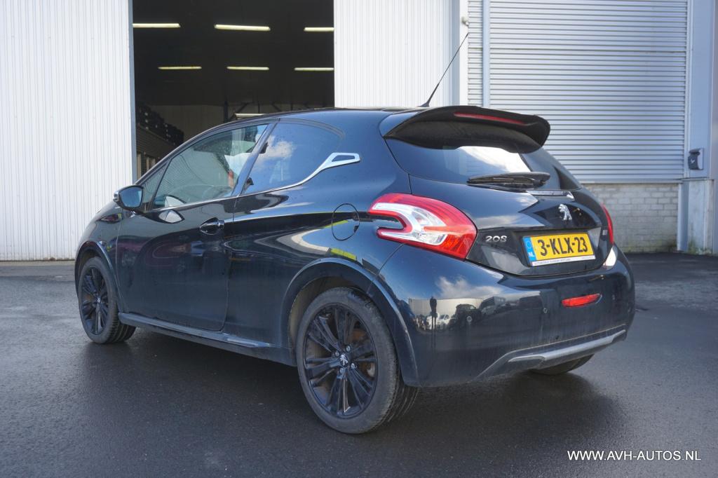 Peugeot 208 1.6 thp xy, motor defect!