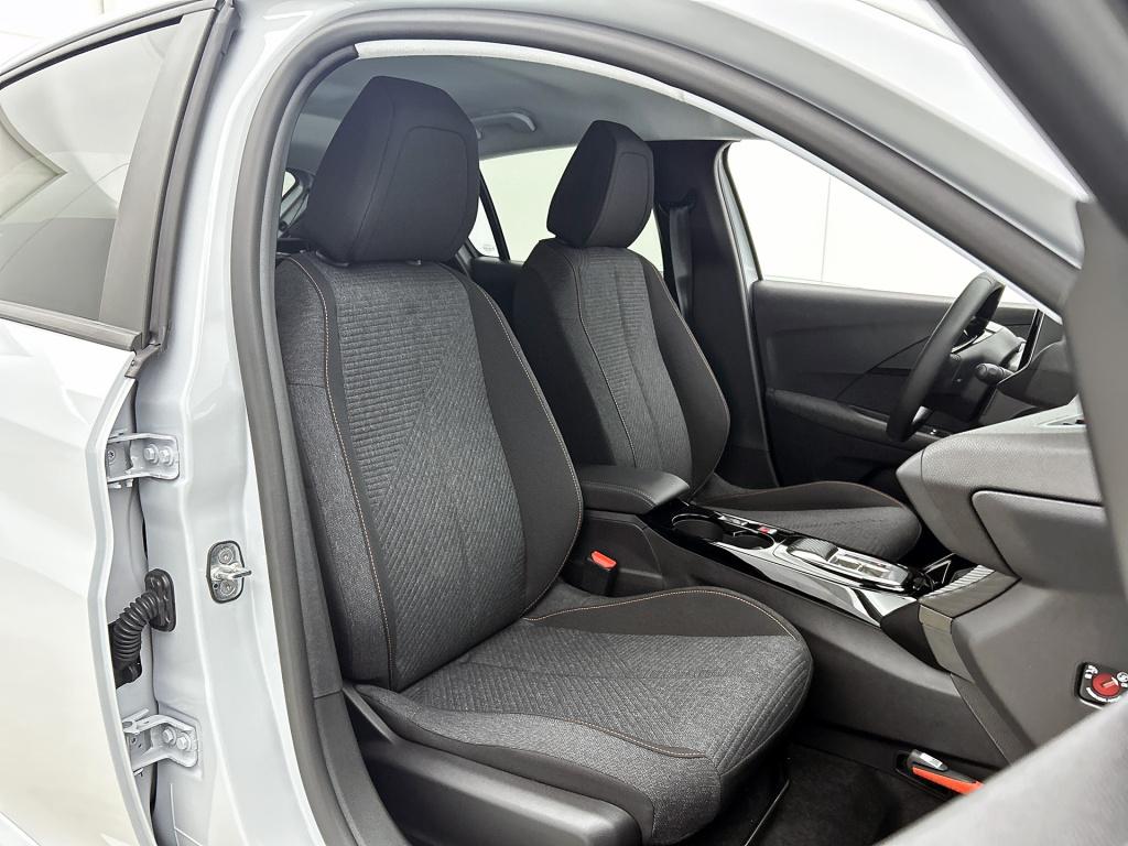 Peugeot 208 ev business 51 kwh