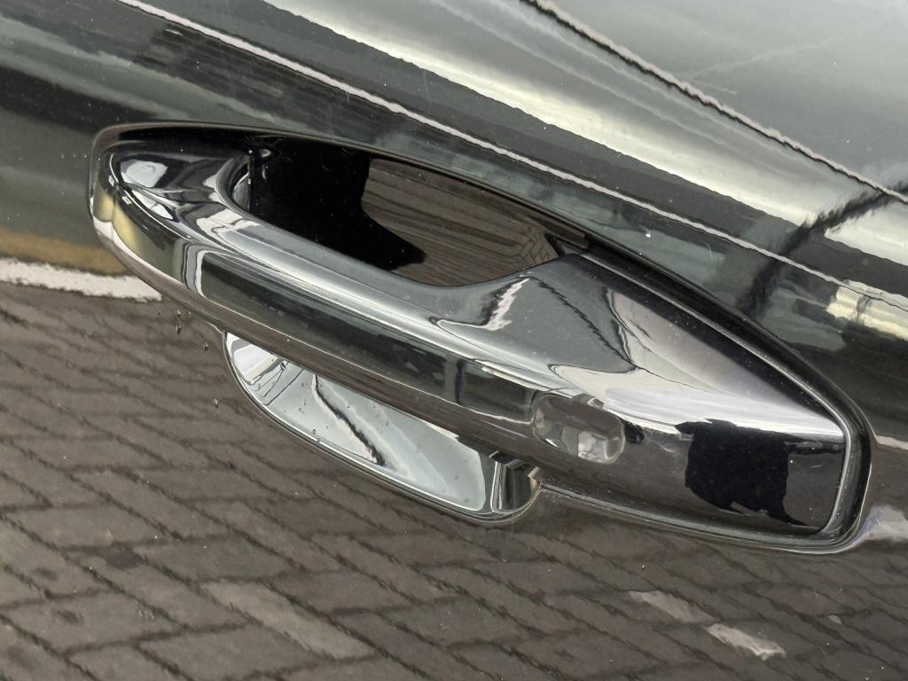 Volvo XC40 t5 262pk recharge ultra dark| full options !