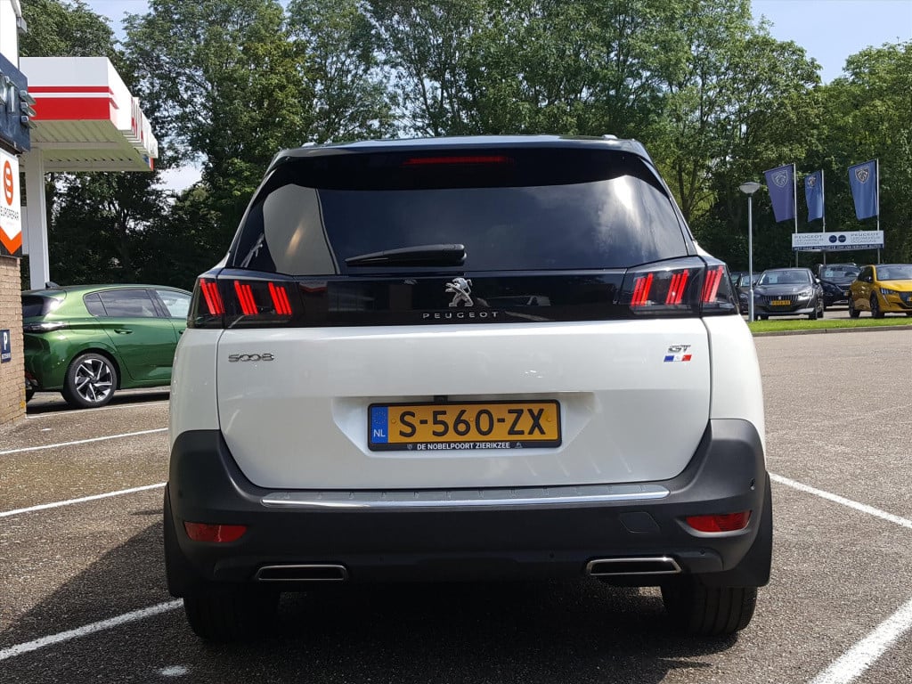 Peugeot 5008 gt 1.2-pt-130pk (vol)automaat/eat8 navigatie | cruise & climat