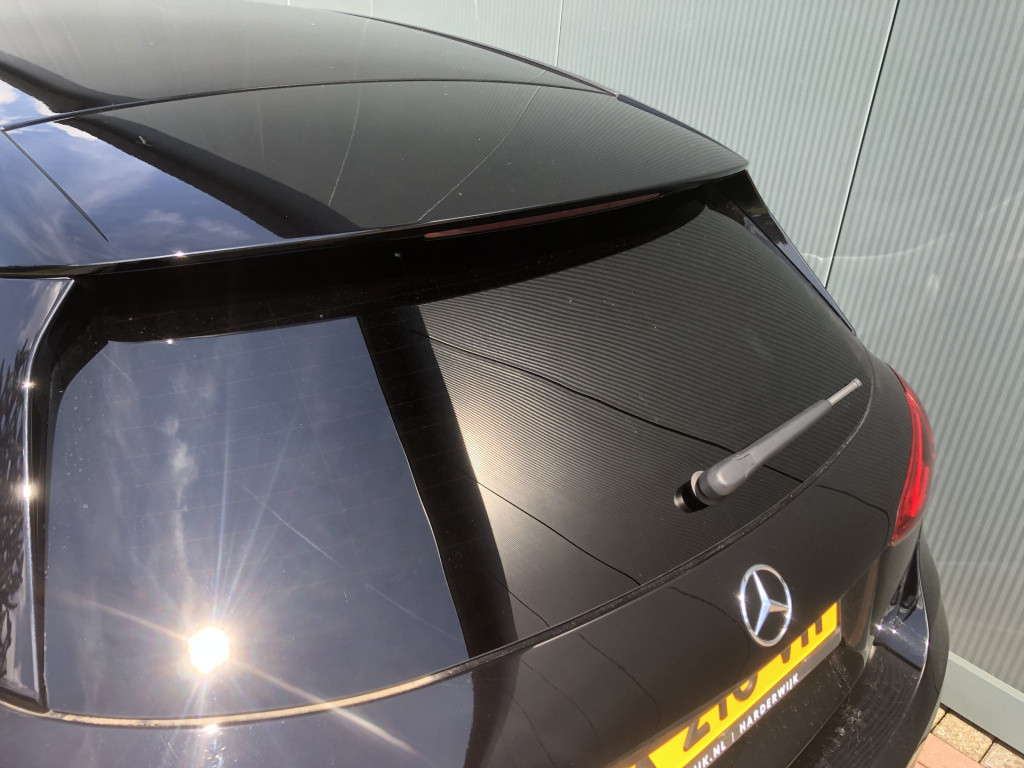 Mercedes-Benz A-Klasse 250 e business solution amg limited