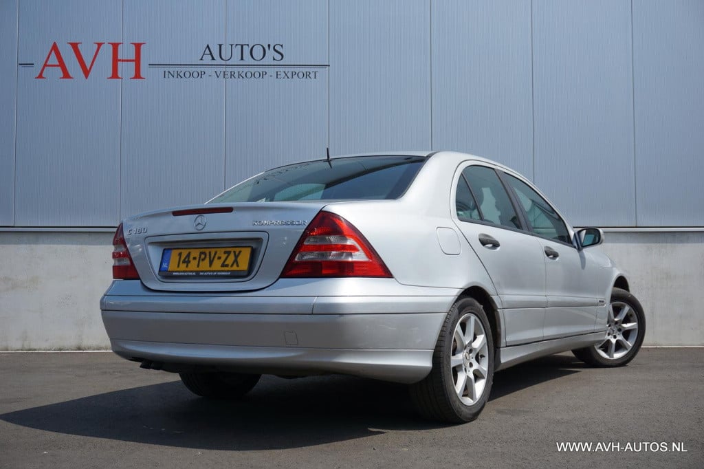 Mercedes-Benz C-Klasse 180 k. classic