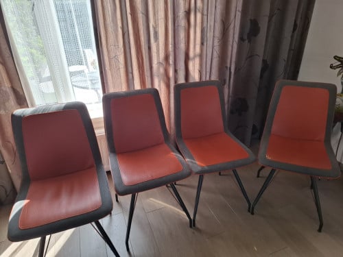 Gratis afhalen 4 stoelen