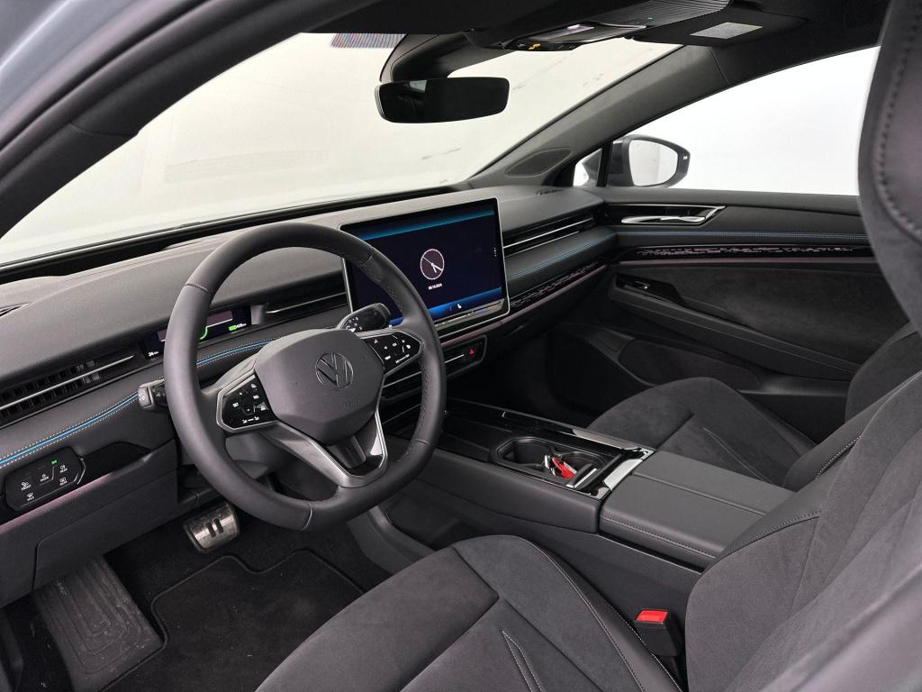 Volkswagen Id.7 limousine pro business 77 kwh 286pk black style