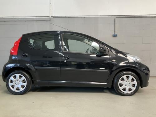 Peugeot 107 5drs met airco