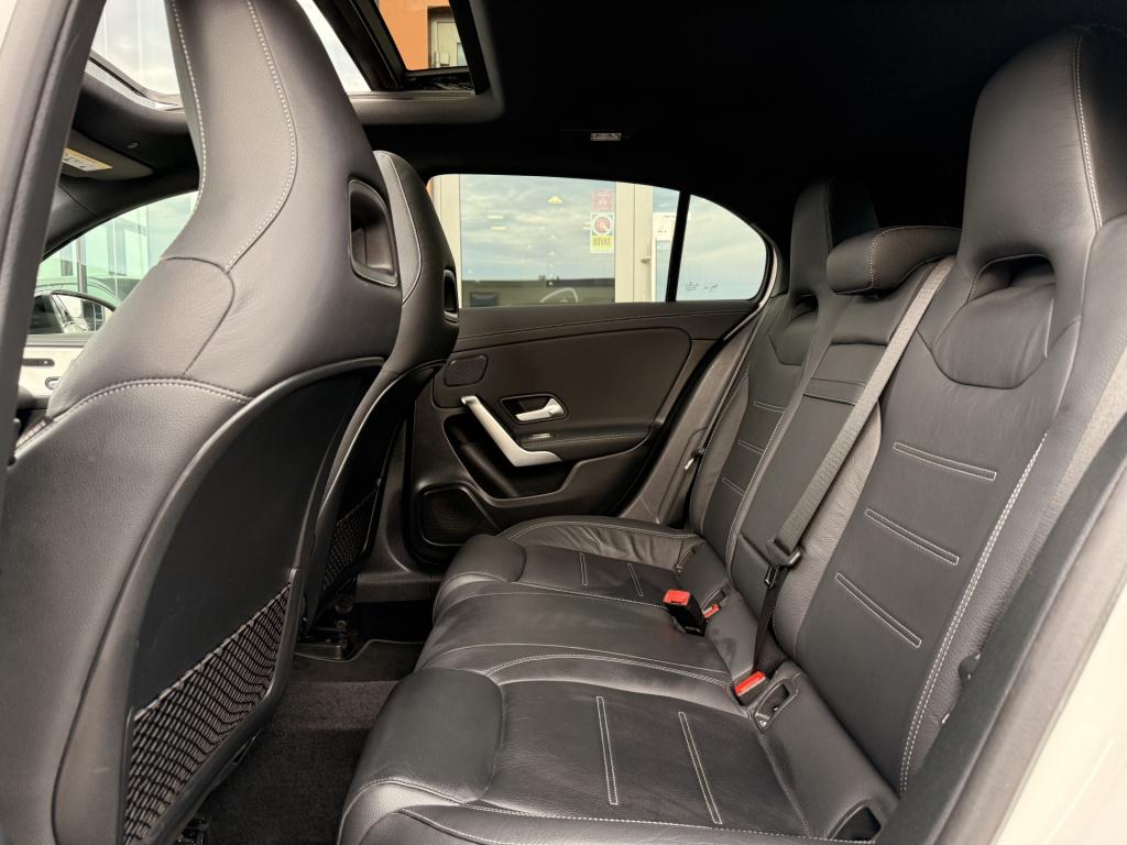 Mercedes-Benz A-Klasse 250 e amg line | nightpakket | pano | leder | el. st