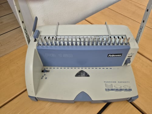 Inbindmachine met toebehoren