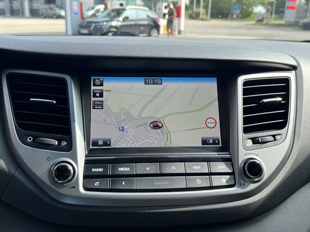 Hyundai Tucson 1.6 t-gdi premium 4wd | camera | trekhaak | nav | panorama d