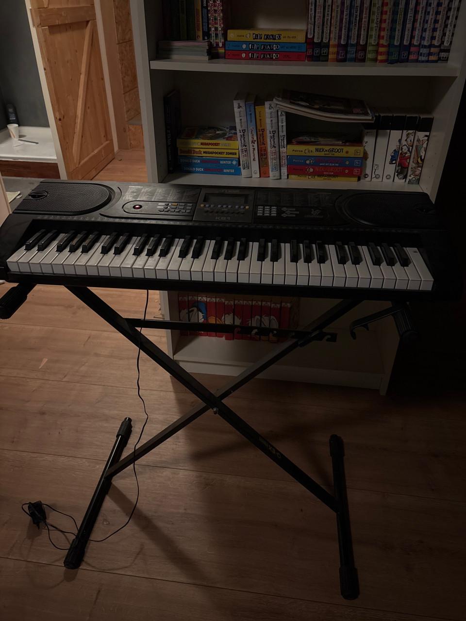 Keyboard met standaard