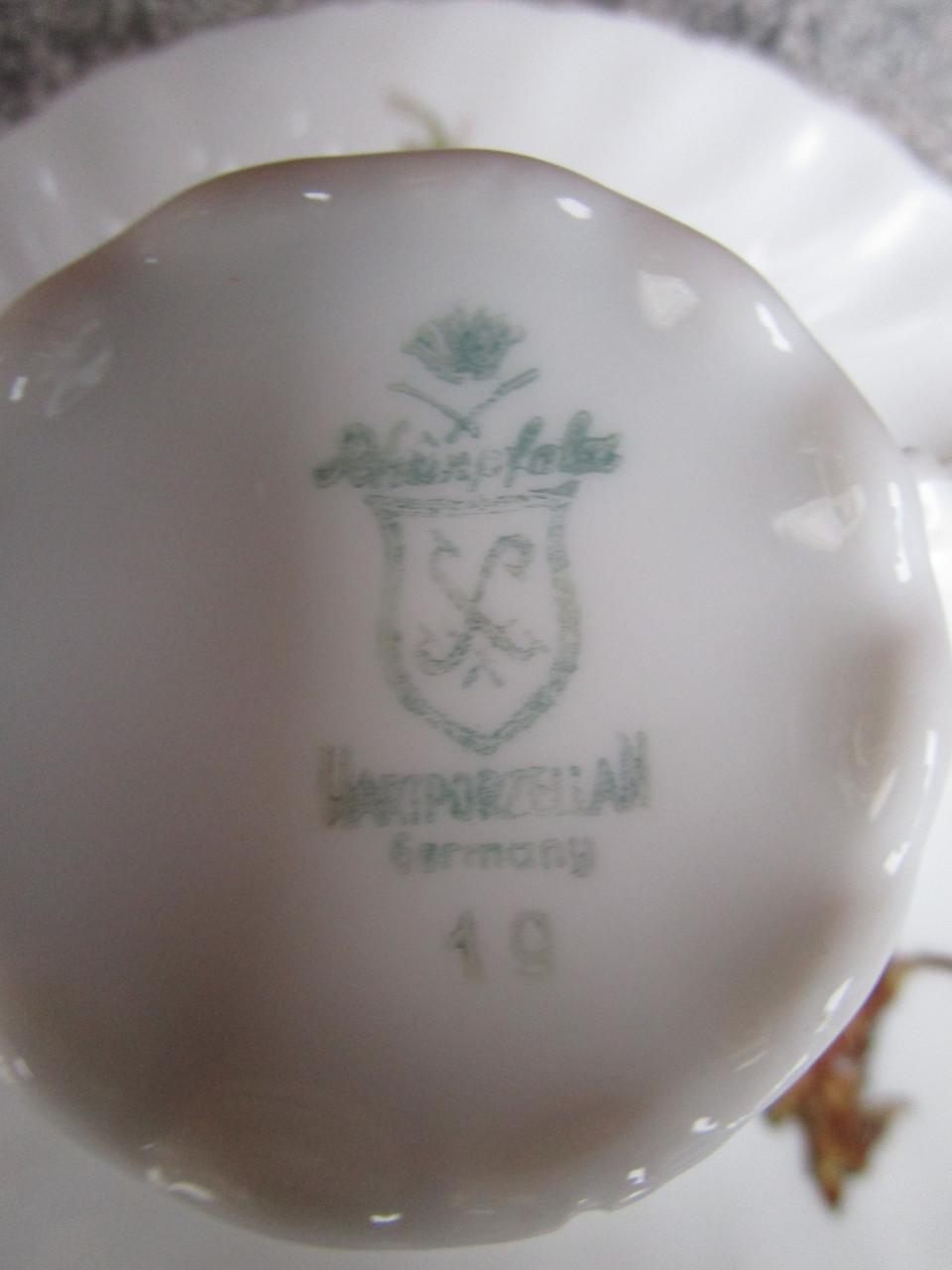 Vintagen kope en schotel.