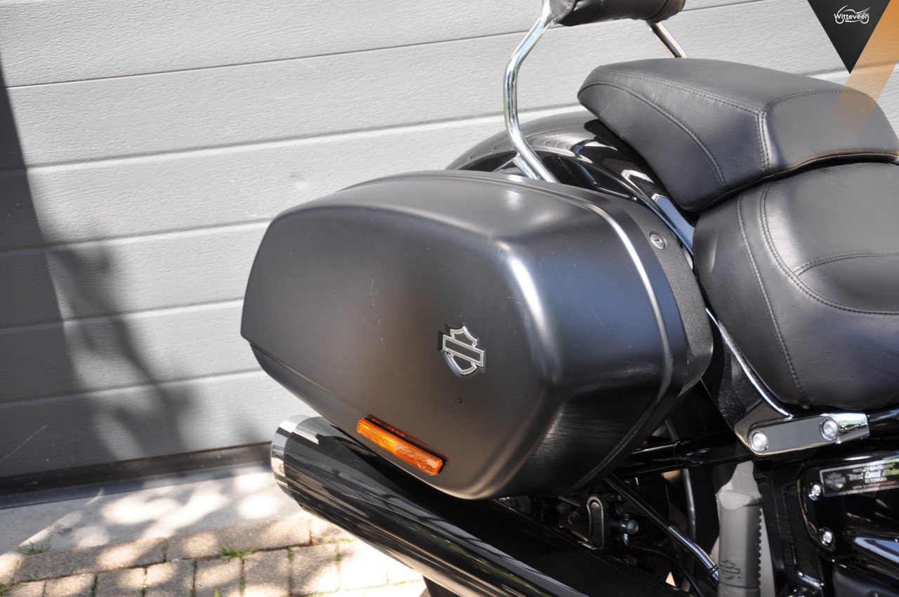 Harley Davidson 107 FLSB Sport Glide Kesstech uitlaat (regelbaar)