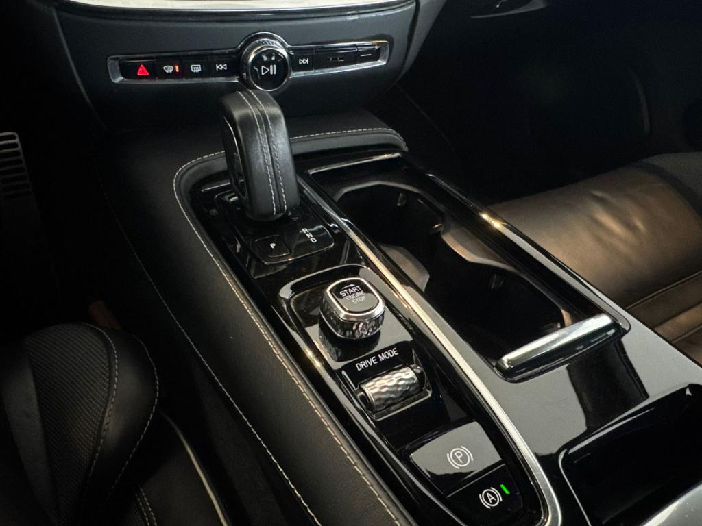 Volvo S60 2.0 t8 awd twin engine r-design