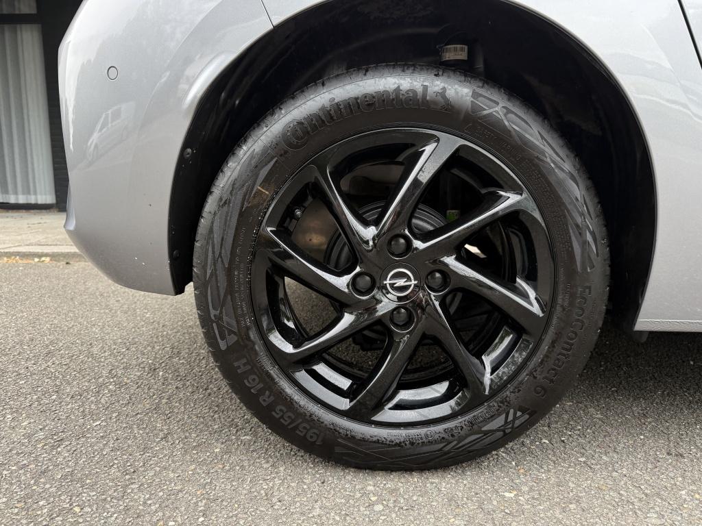 Opel Corsa 1.2 gs line - 17.750km! -