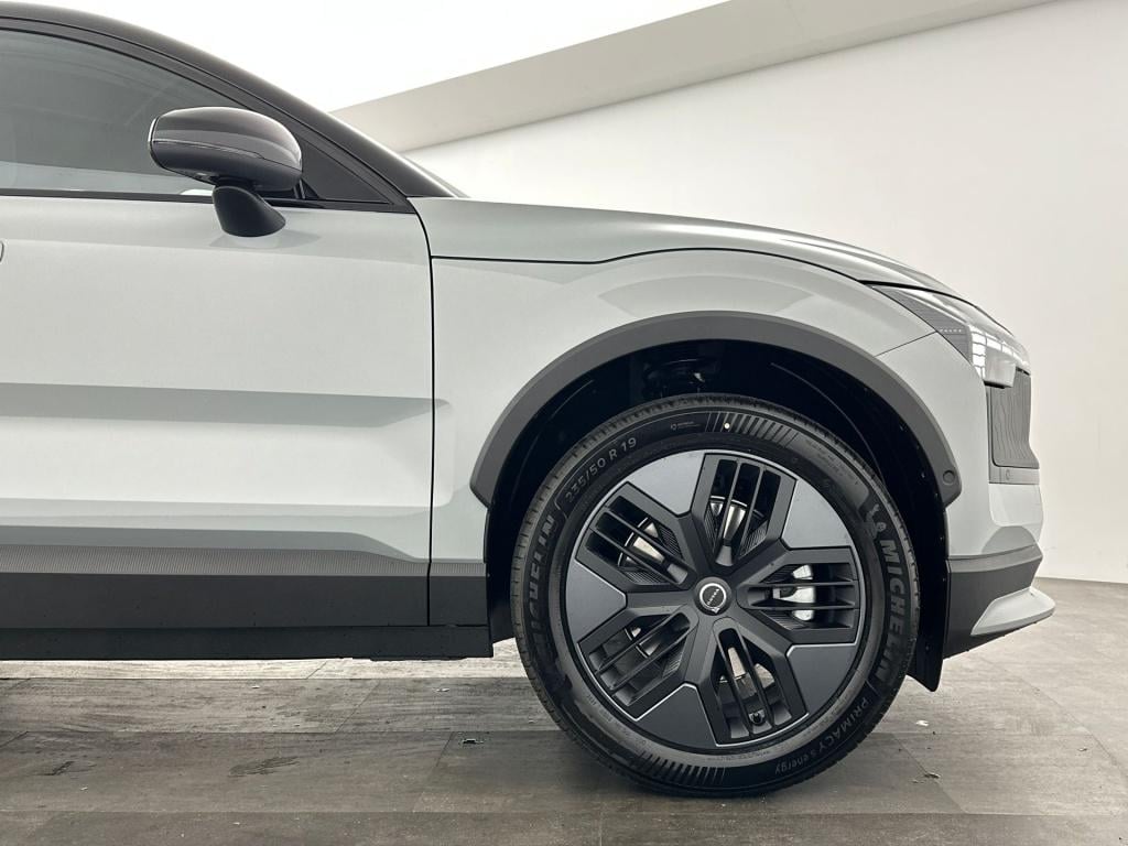 Volvo Ex30 cross country p5 long range plus europa