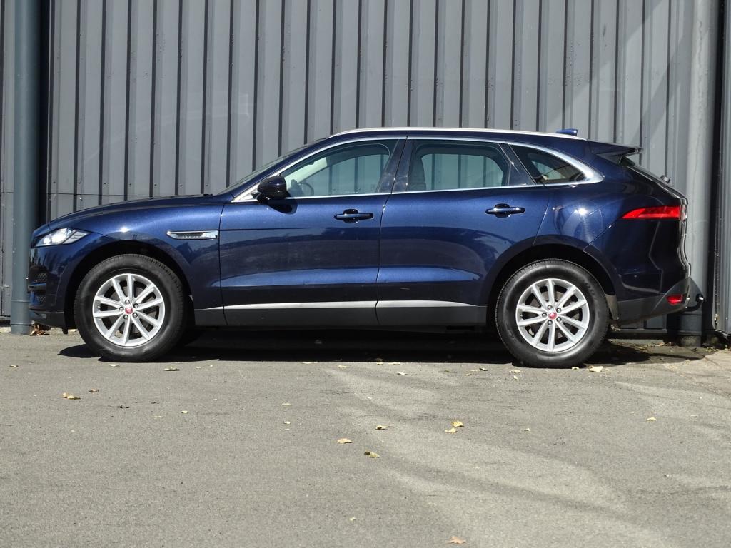 Jaguar F-pace 2.0t awd portfolio | leder | pano | trekhaak