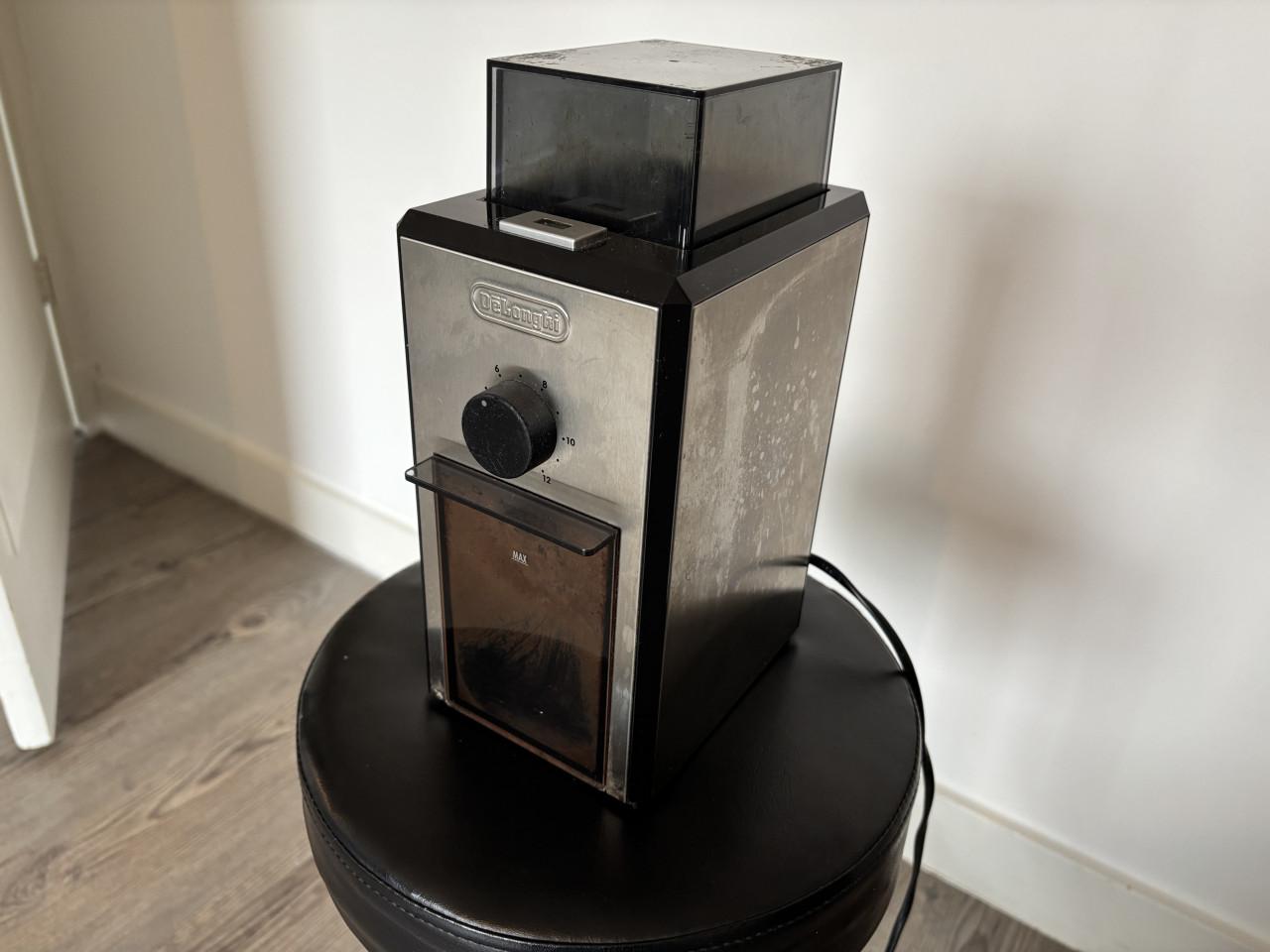 Delonghi pistonmachine en elektrische koffiebonen maler