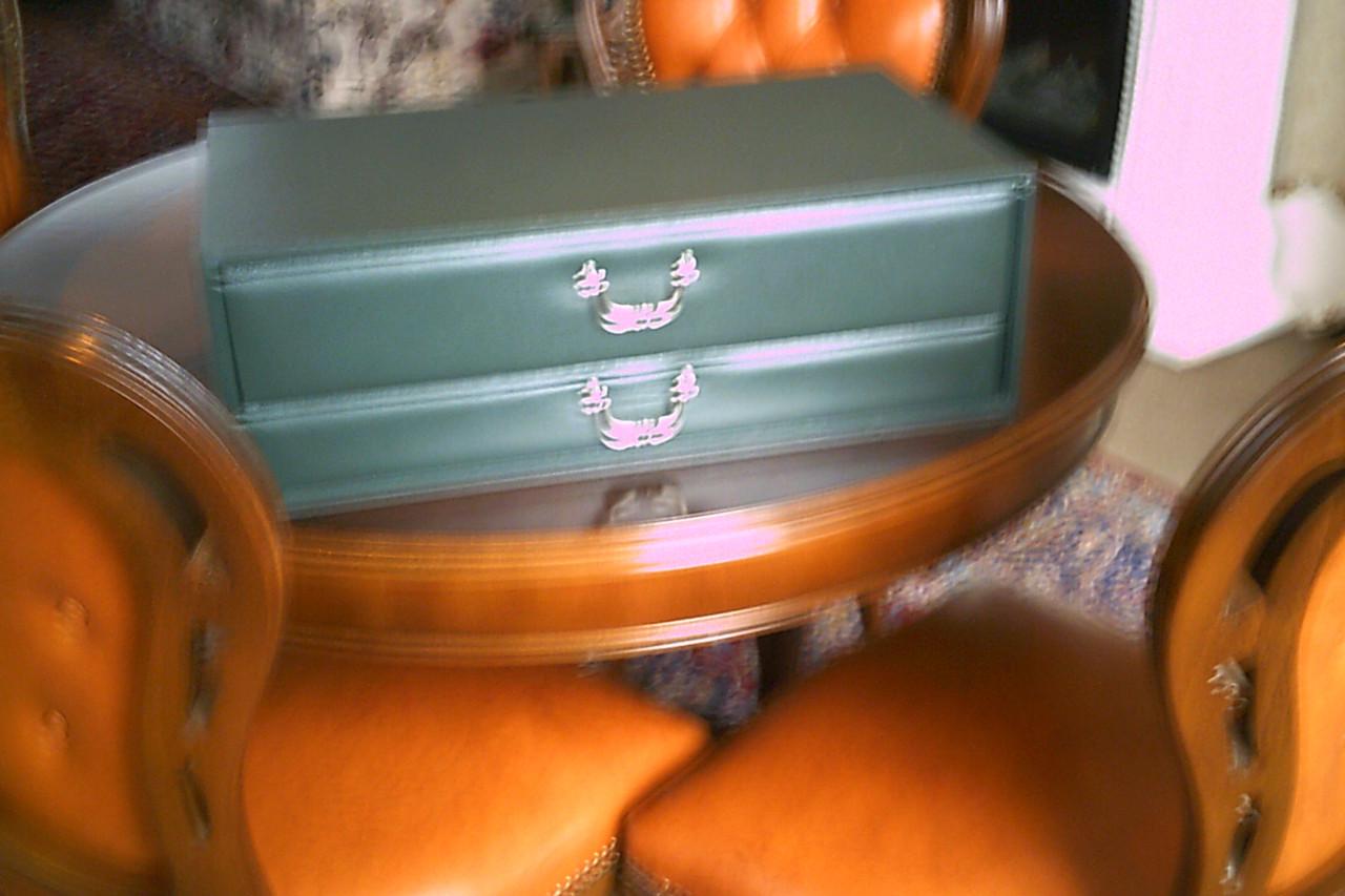 Luxe 12-persoons gevulde BESTEKKOFFER - inox 18/10