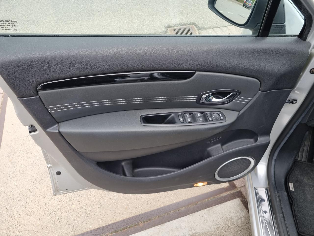 Renault Grand Scénic 1.4 TCe Bose 7-persoons | Dealer onderhouden!