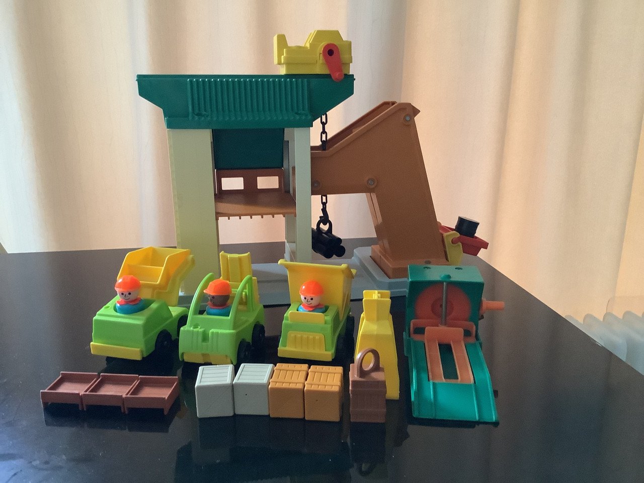 Fisher Price Lift and Load Depot