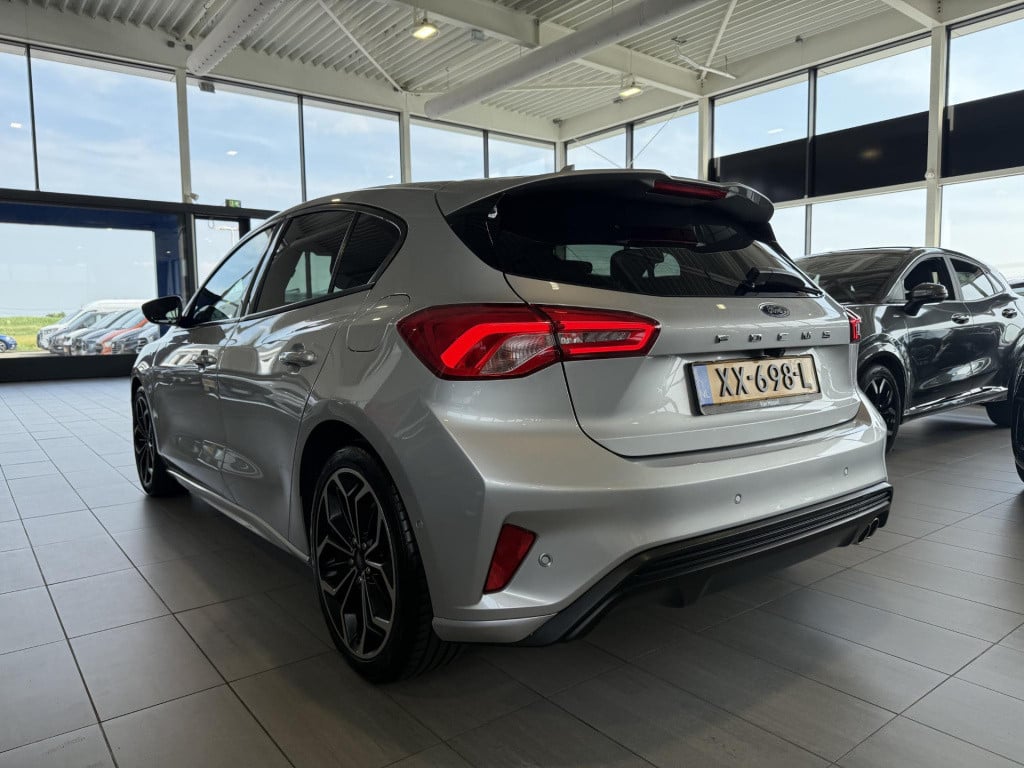 Ford Focus 1.0 ecoboost st line business 18'' | matrix led | acc | lane ass