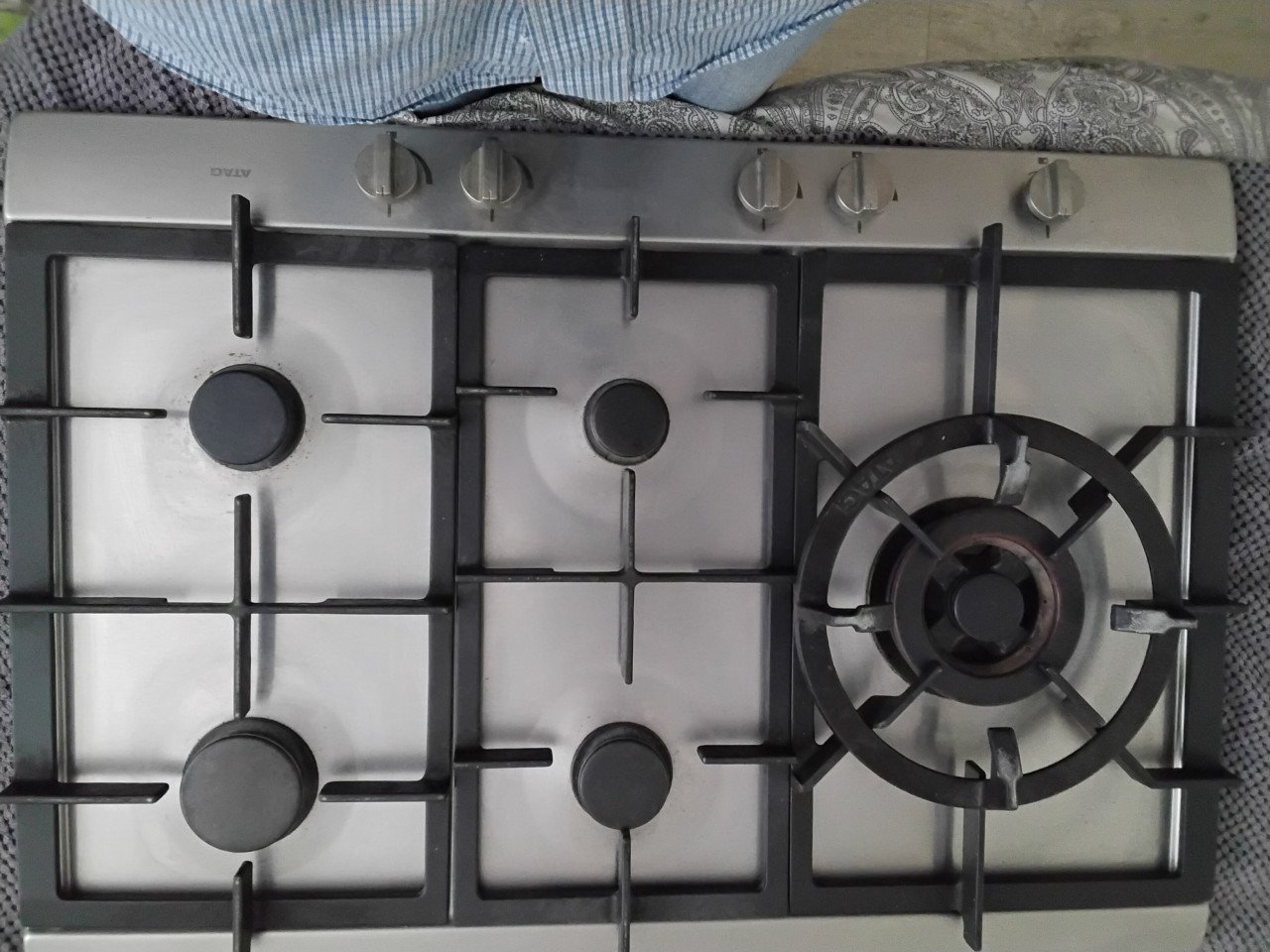 Mooie inbouw glasplaat 5 pitten inclusief nieuwe gasslang