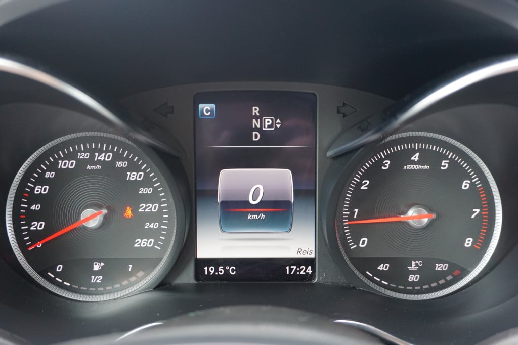 Mercedes-Benz C-Klasse 180 prestige climate / navi / cruise / stoelverw. / 