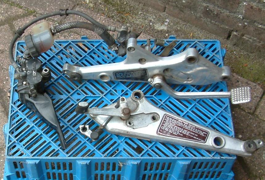 Schets platen met bediening  rempomp schakel- pook