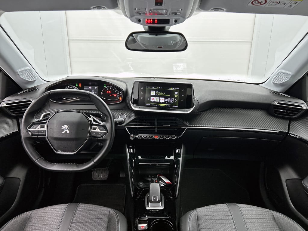 Peugeot 208 100 pk automaat allure | rijklaar | navi | camera | lm velgen |