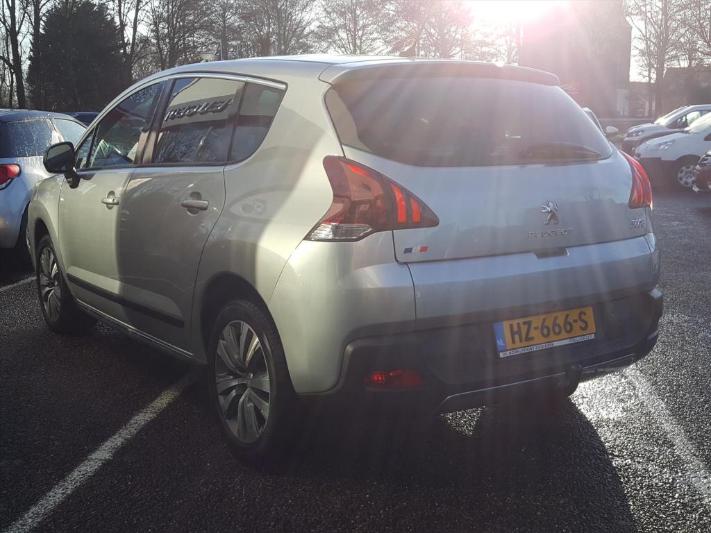 Peugeot 3008 style 1.2pt-130pk trekhaak | navigatie | cruise & climate cont